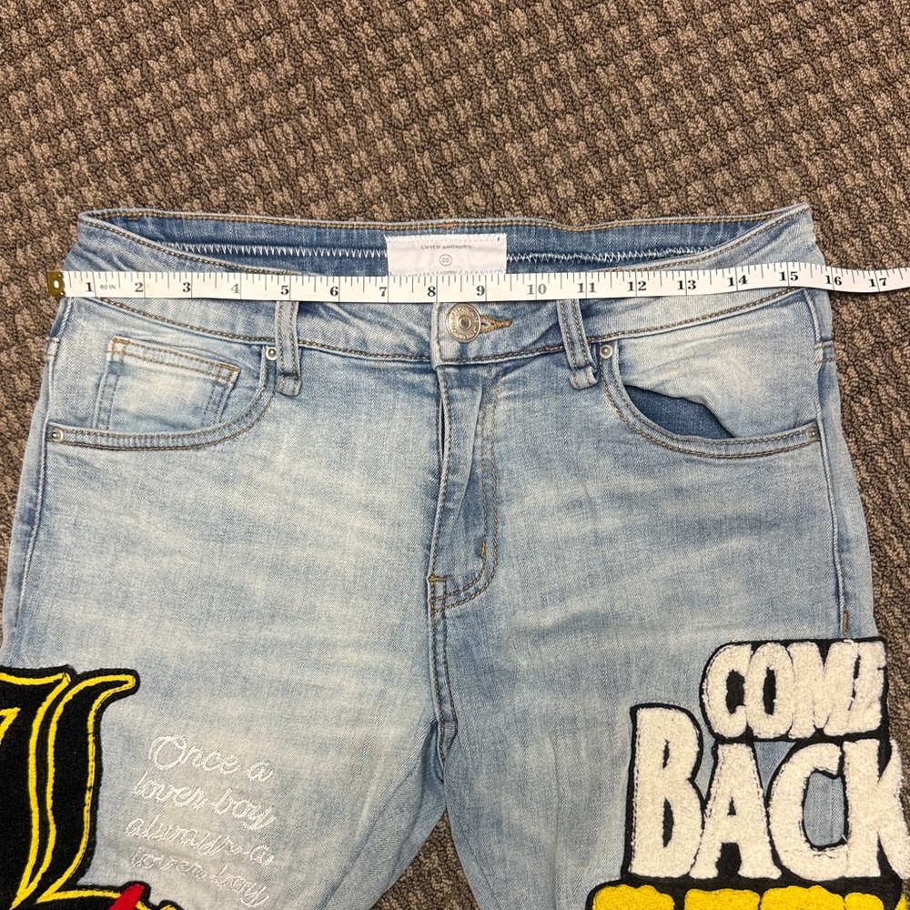 Lifted Anchors LA - Graphic Light Wash Jeans with Patches sz 28 - Picture 4 of 12